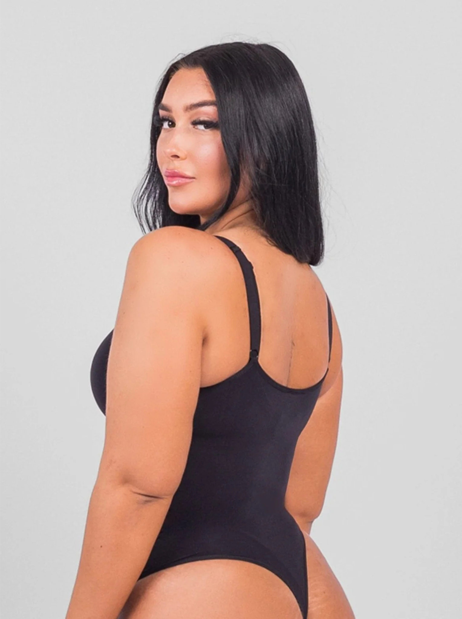 Modelujące body string